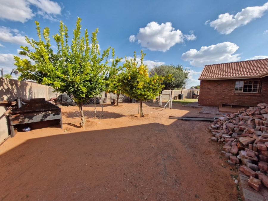 4 Bedroom Property for Sale in Kathu Northern Cape